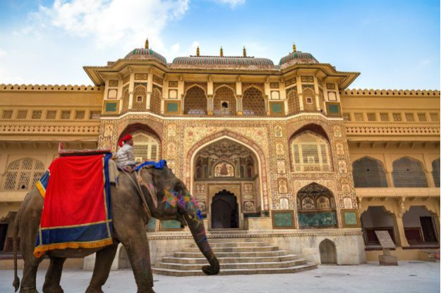 Book Online Jaipur to Udaipur Self Drive Cars
